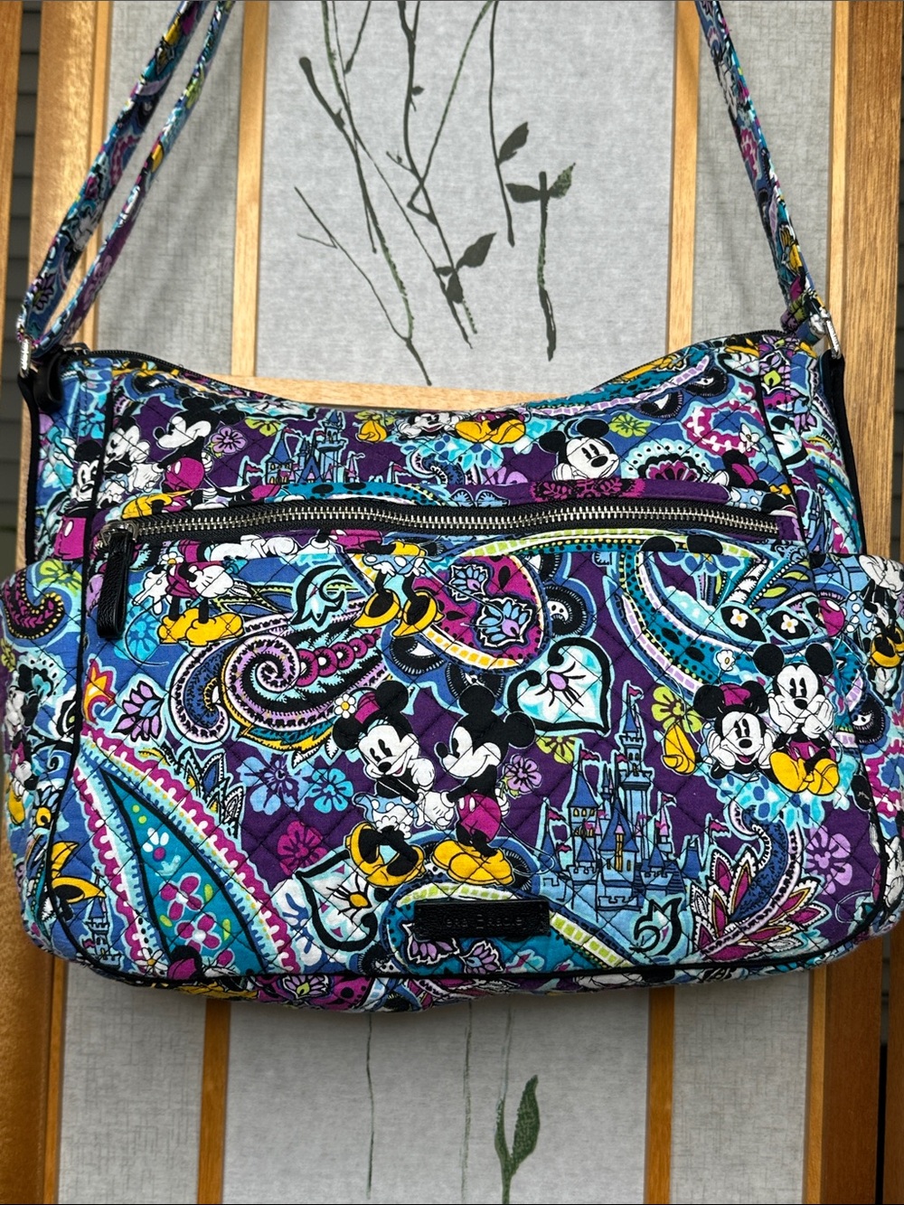 VERA BRADLEY Large, colorful On the Go Crossbody Bag - Picture 6 of 13